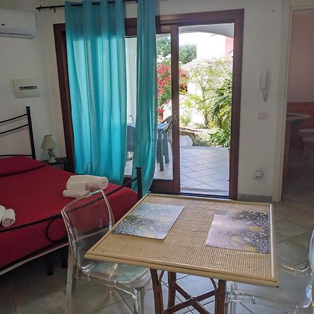 Aparthotel Residenze Il Girasole Golfo Aranci Esterno foto