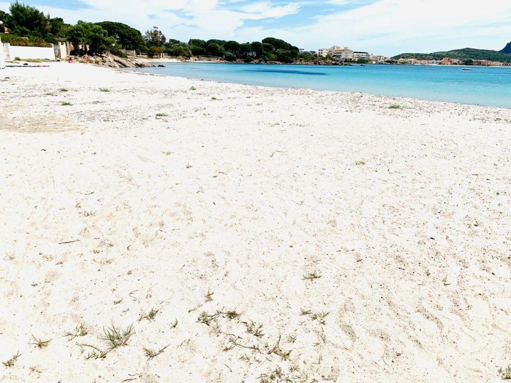 Aparthotel Residenze Il Girasole Golfo Aranci Esterno foto