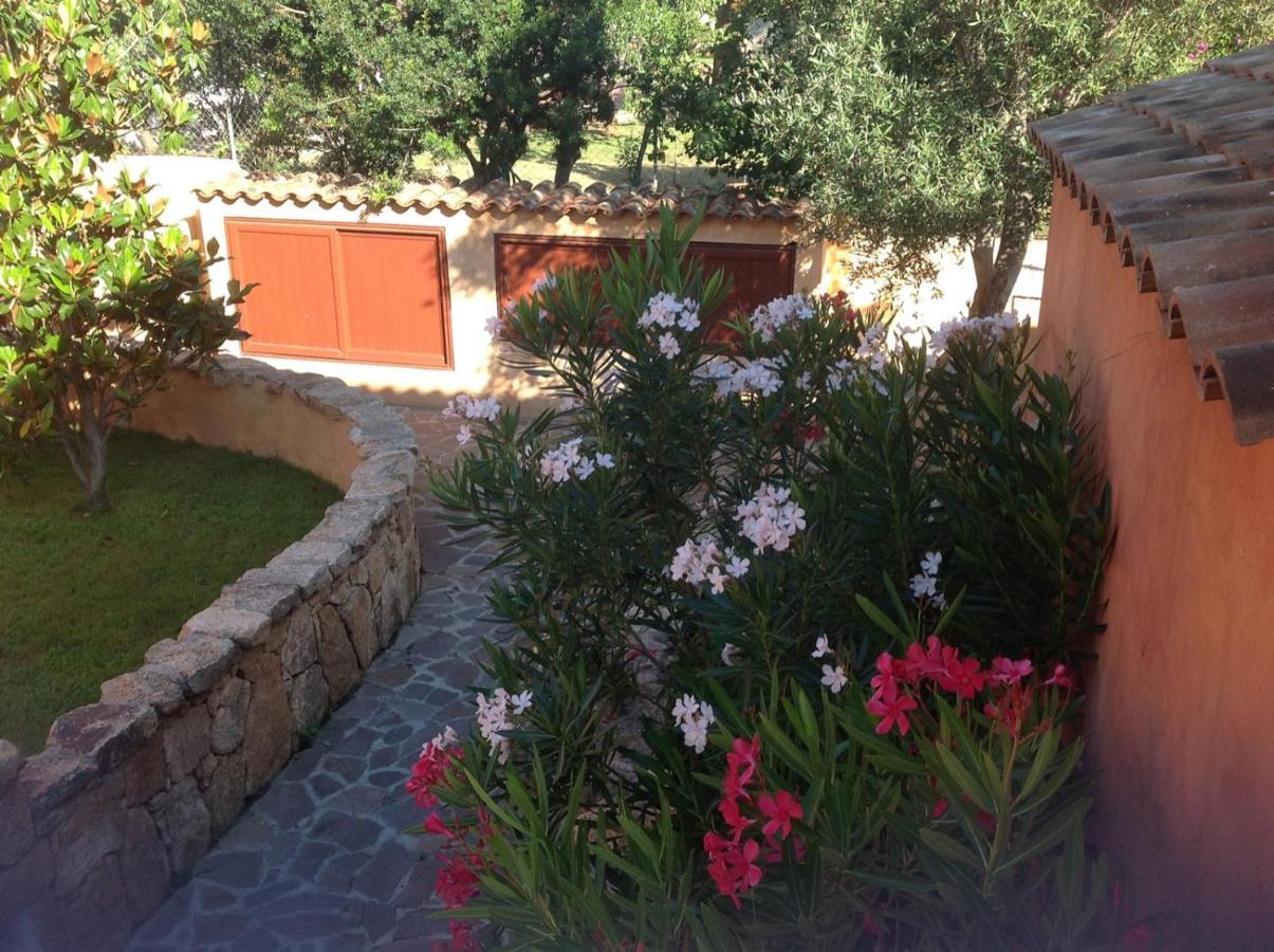 Aparthotel Residenze Il Girasole Golfo Aranci Esterno foto