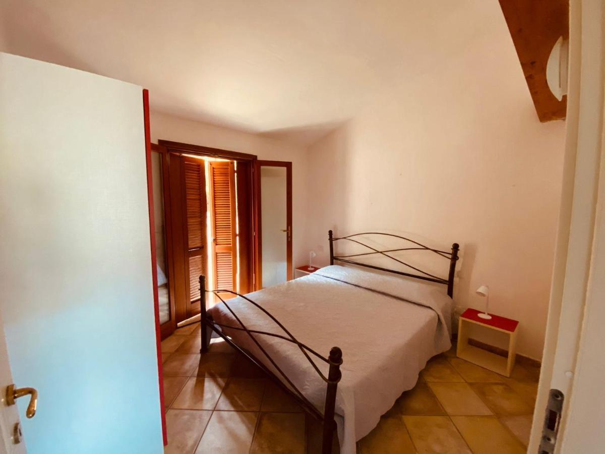 Aparthotel Residenze Il Girasole Golfo Aranci Esterno foto