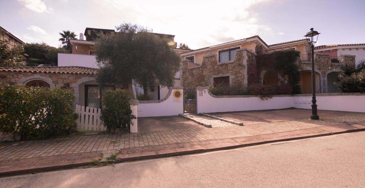 Aparthotel Residenze Il Girasole Golfo Aranci Esterno foto