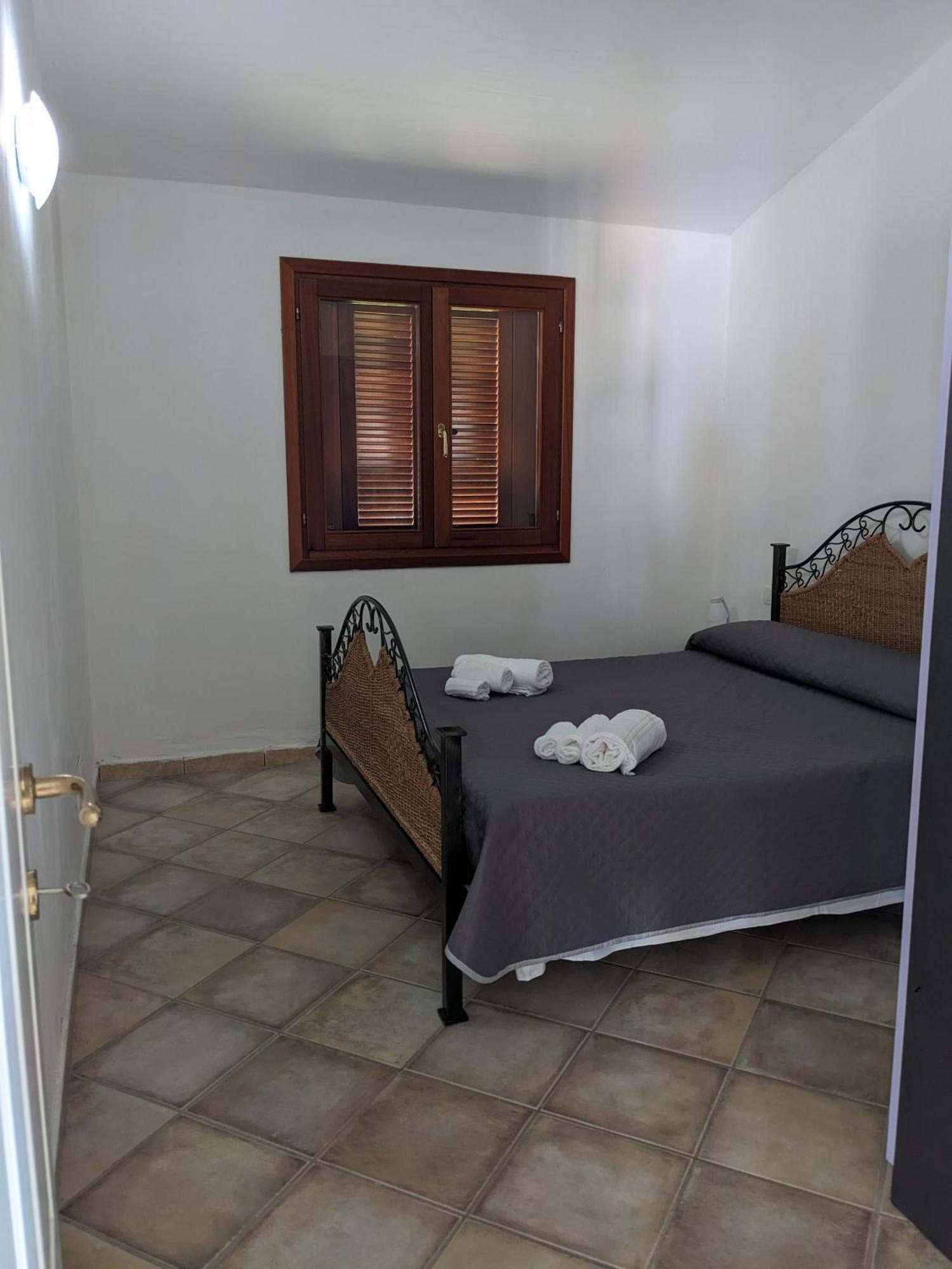 Aparthotel Residenze Il Girasole Golfo Aranci Camera foto