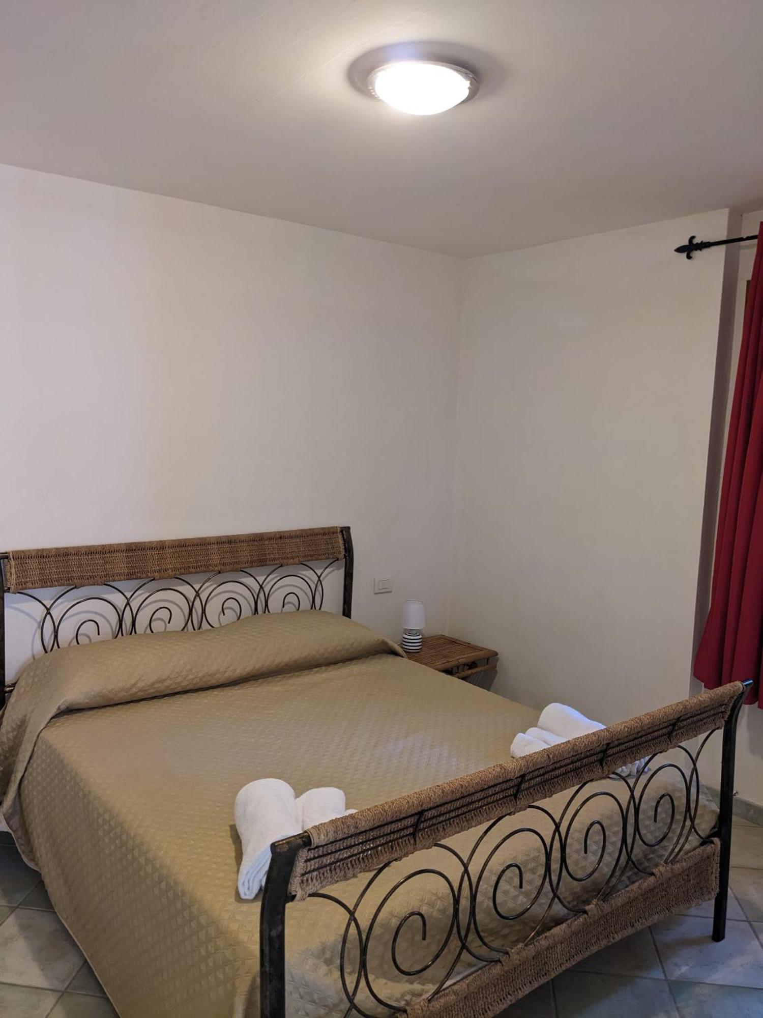 Aparthotel Residenze Il Girasole Golfo Aranci Camera foto