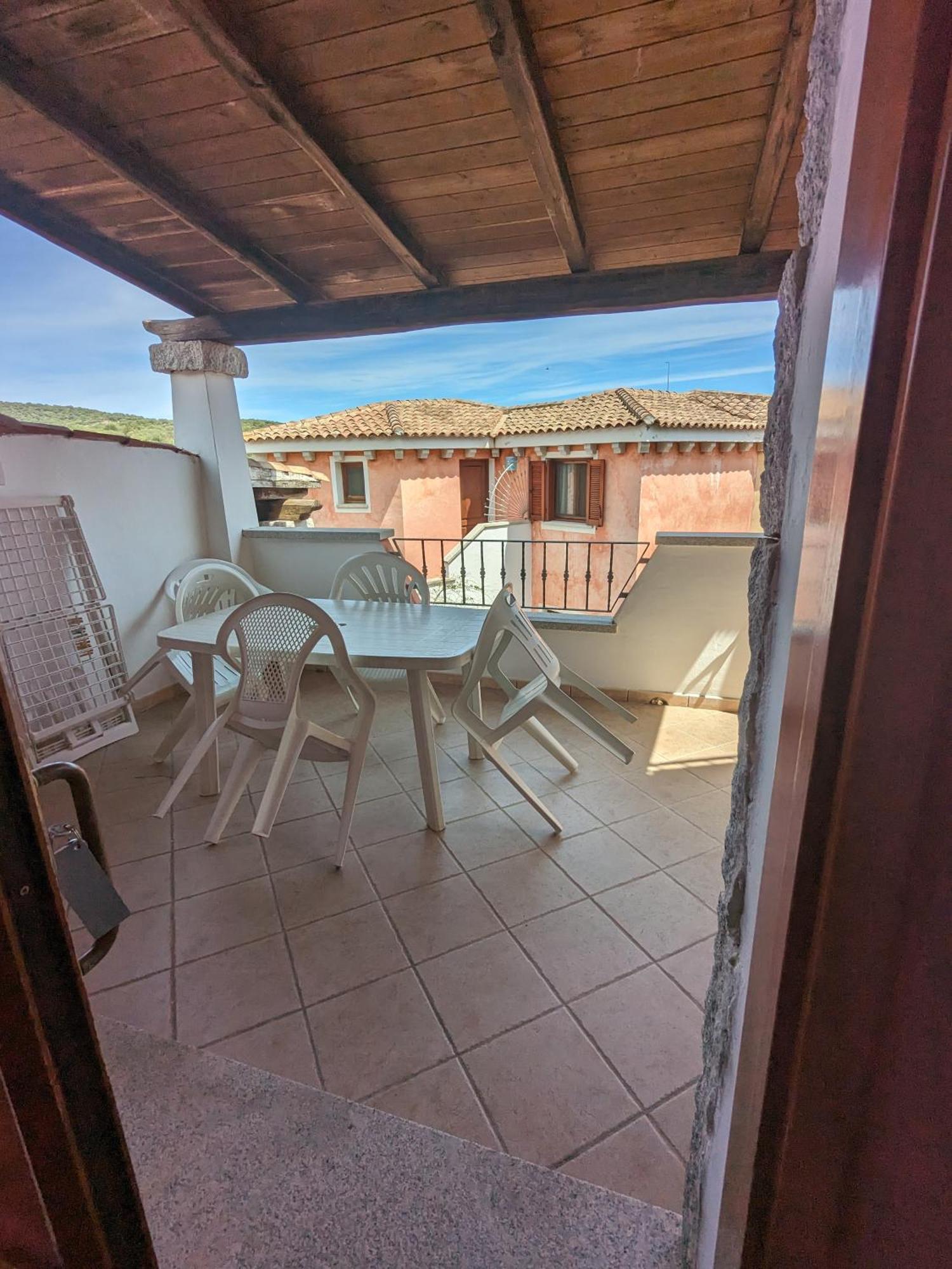 Aparthotel Residenze Il Girasole Golfo Aranci Esterno foto