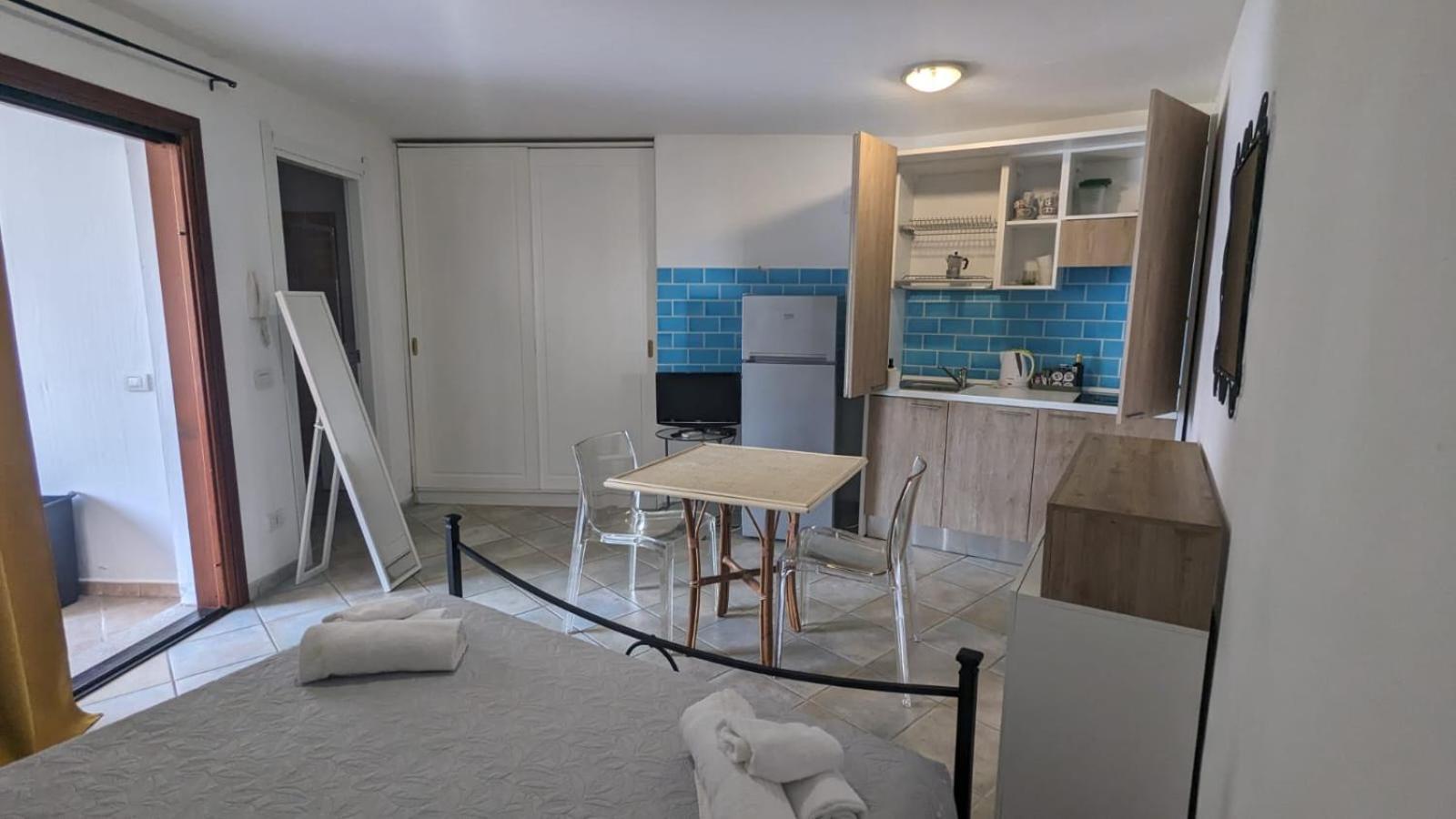 Aparthotel Residenze Il Girasole Golfo Aranci Esterno foto